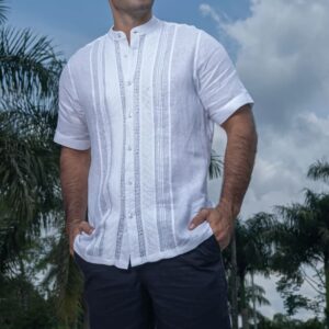 Camisa Guayabera Blanca Cuello Neru Manga Corta - Colección 2024 La Vida en Guayabera