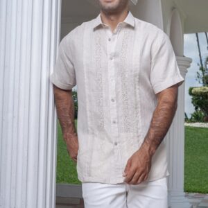 Camisa Guayabera Beige Manga Corta - Colección 2024 La Vida en Guayabera