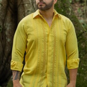 Guayabera Amarilla Calada Cuello y Cartera Escondida- Coleccion 2024 - Raices - FRIXIO
